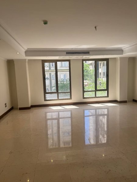 دیباجی ۱۸۰متر هتلینگ تاپ لوکیشن  دوپارکینگ خاص