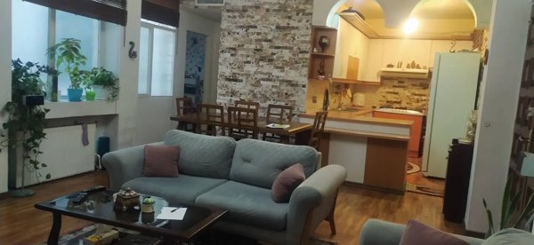 ۸۰ متر جنب بوستان گفتگو رهن و اجاره