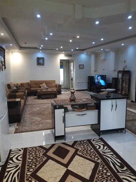 151 متر 3 خواب 2 پارکینگ نصرت 5 ساله
