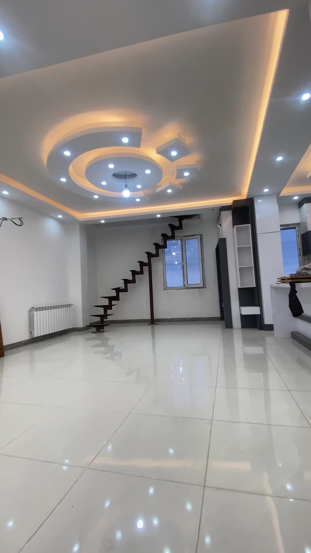 آپارتمان۲۰۰متر ۳خواب دوبلکس نوسازدیانتی