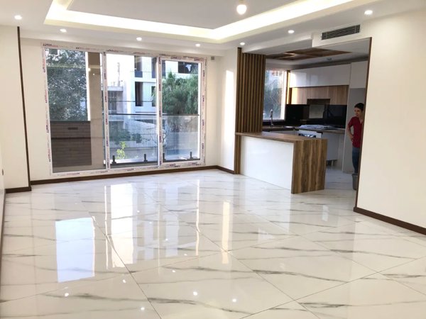 ۸۲ متر _ ۲ خواب _ فول امکانات _ جمالزاده شمالی