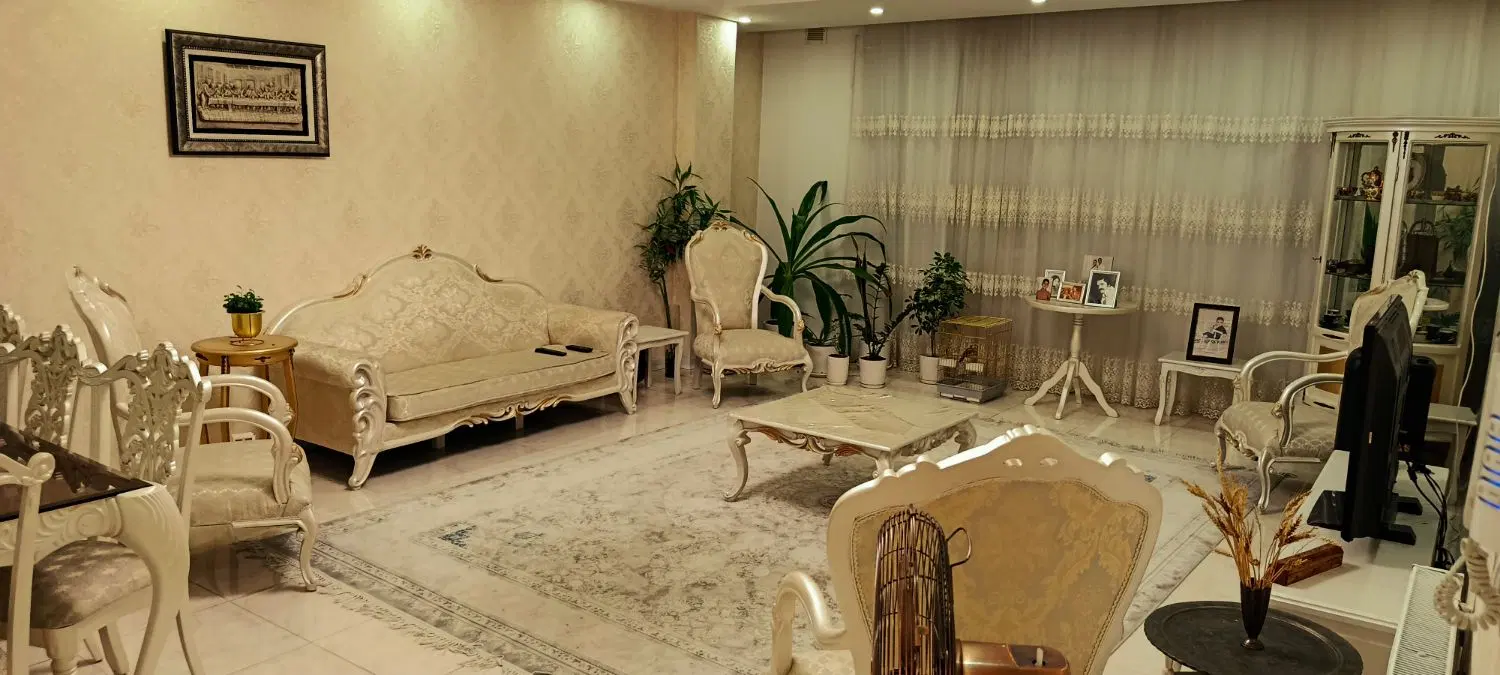 فروش آپارتمان سه خوابه سالن بزرگ