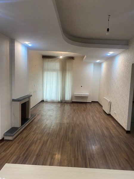 ۹۵متر ۲خوابه _ورودی شیان (خ بیات)