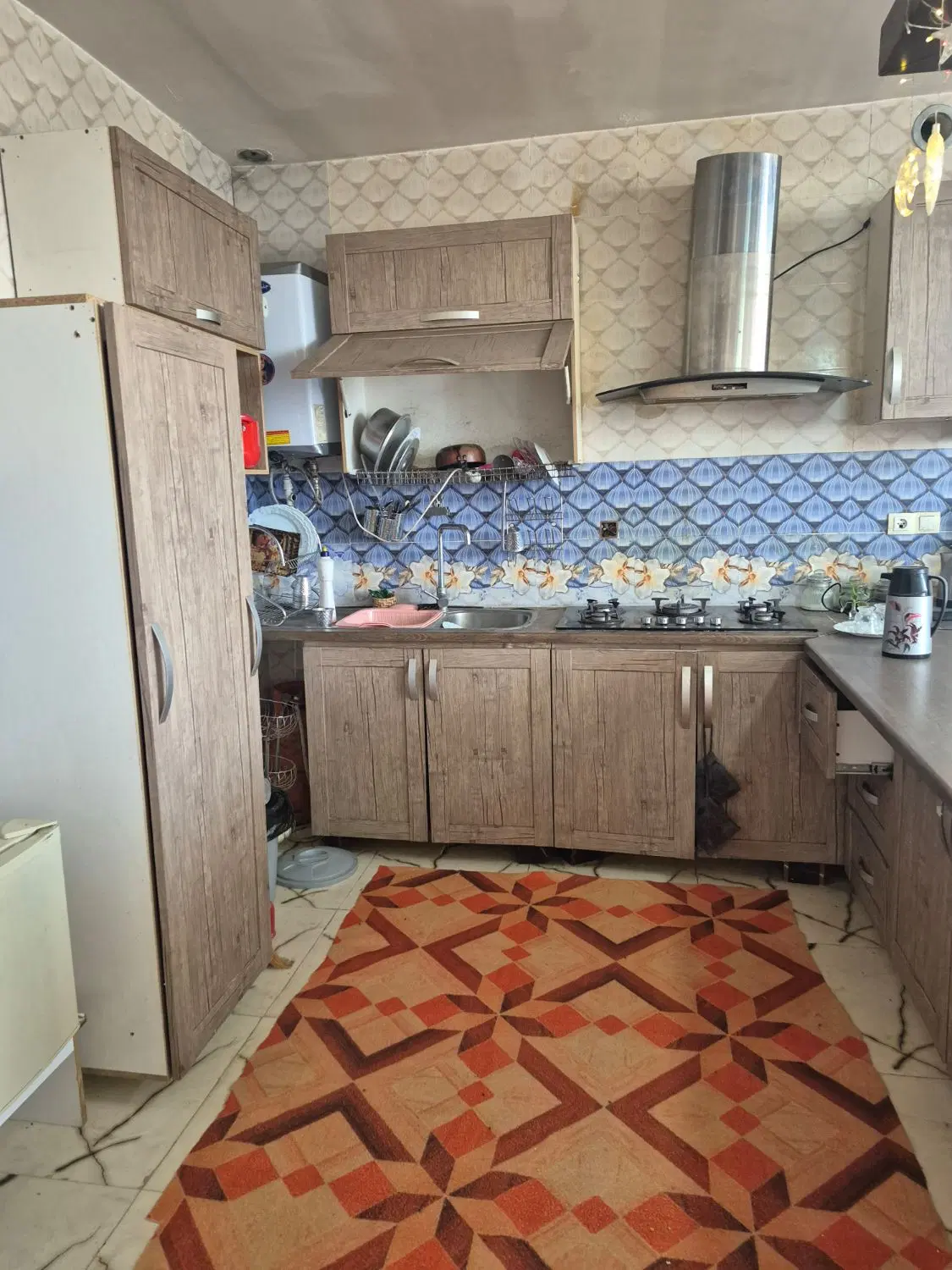 فروش واحد یه خوبه ودو خوابه جرسقان خ ساحلی