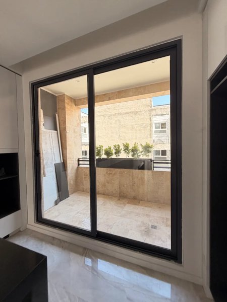 واحد ۱۷۰متر  تاپ لوکیشن