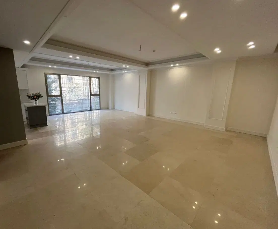 ۱۰۰ متر _ تراورتن _ آکواریوم غرق نور_ تاپ لوکیشن