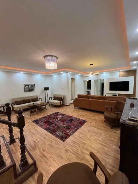 ۱۰۱ متری _ تک واحدی _ با پارکینگ _ خ پرستار شمالی