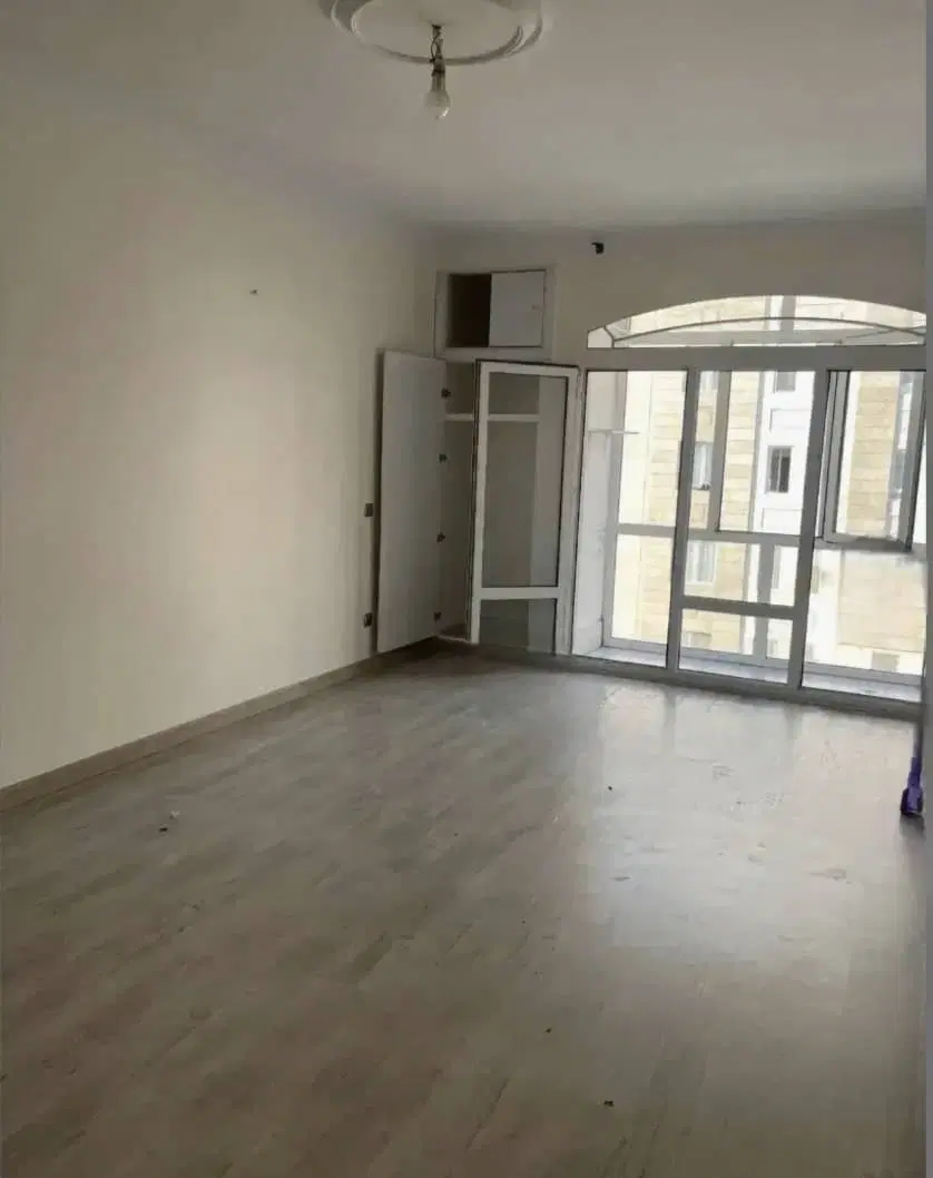 ۷۰ متر _ فول امکانات _ غرق در نور