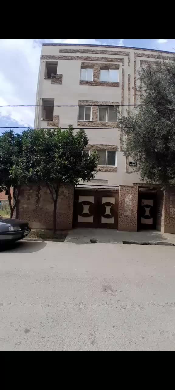 اپارتمان شهرک اسایش (طبقه اول)(فوری)