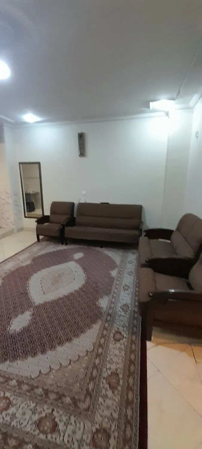 ۵۳متر دوخوابه،تک واحد، پارکینگ ،دامپزشکی
