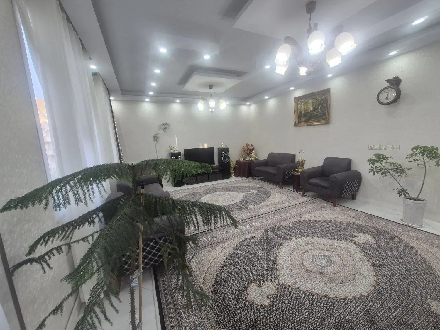 ۱۱۵ متری سندی _ ۳ خواب _ عظیمیه