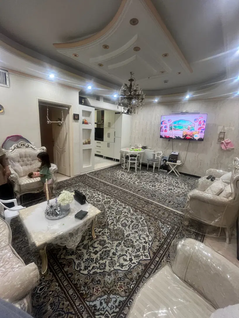 ۶۲ متری _ فول امکانات _ میعاد شمالی _ بدون خرج