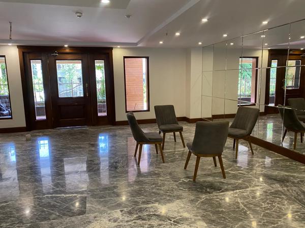 ۷۷متر_تک واحدی_تاپ لوکیشن اقدسیه_غرق نورگیر