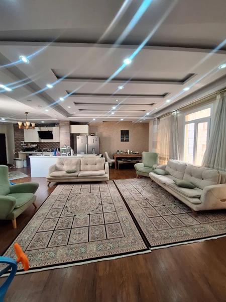 اوین _۱۰۱متری _خوش چیدمان_ ۳۵میلیارد _طبقه پنجم