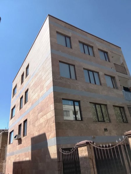 آپارتمان ۶۰ متری ۱ خواب ۱۱سال ساخت برای فروش