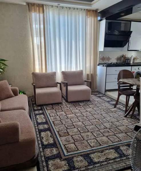 ۵۰متر_دوخواب_آسانسور و انباری وبالکن_پارکینگ موتور