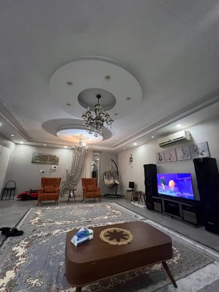 فروش اپارتمان  ۱۶۱ متر  معلم