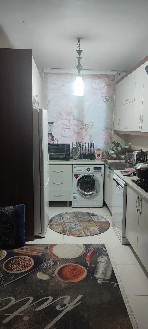 اجاره ۶۳متری میدون زاهدی