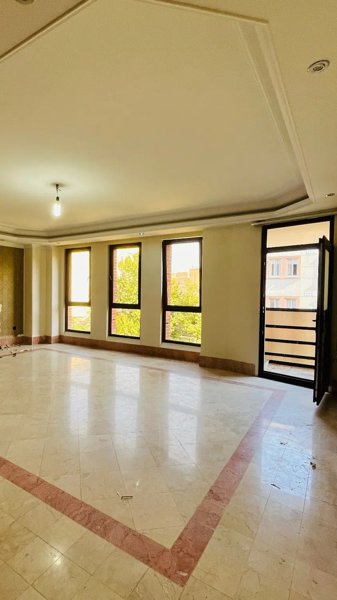 قیطریه جهانتاب_۱۳۵متری_۳خواب_فول امکانات