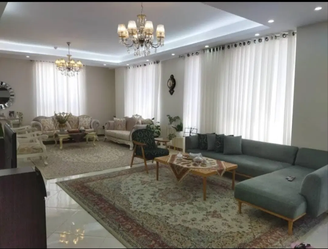 ۹۰متر_ سالن شکوهمند_ نورگیری بی نهایت_بدون‌مشابه