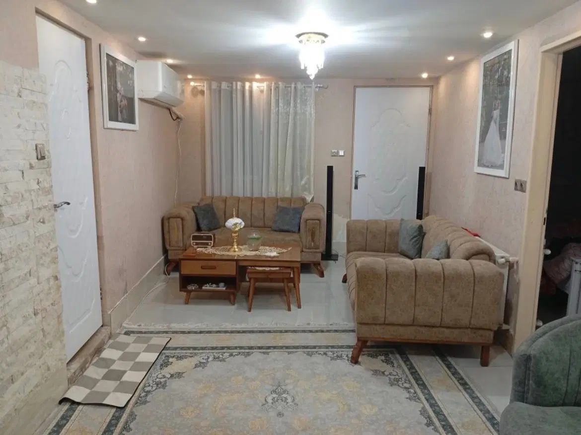 فروش همکف ۶۷ متری
