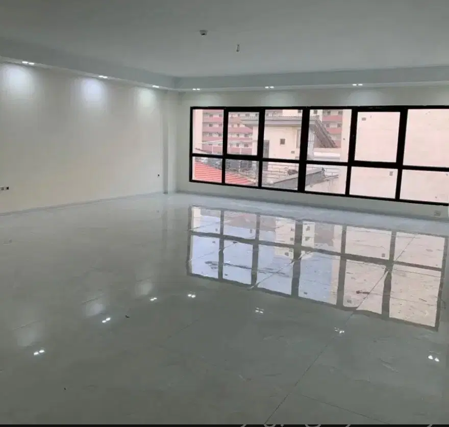۲۱۶ متری خوش ساخت بر مازیار منظریه