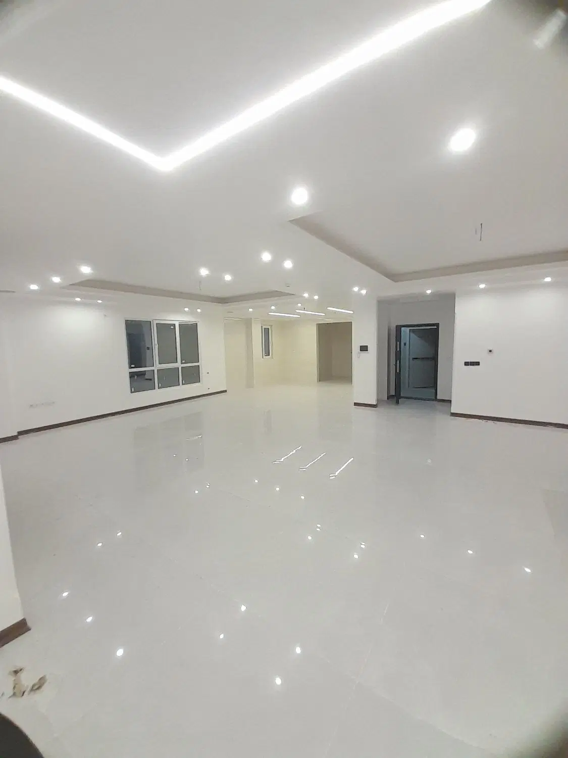 فروش اپارتمان ۲۲۰ متر معلم