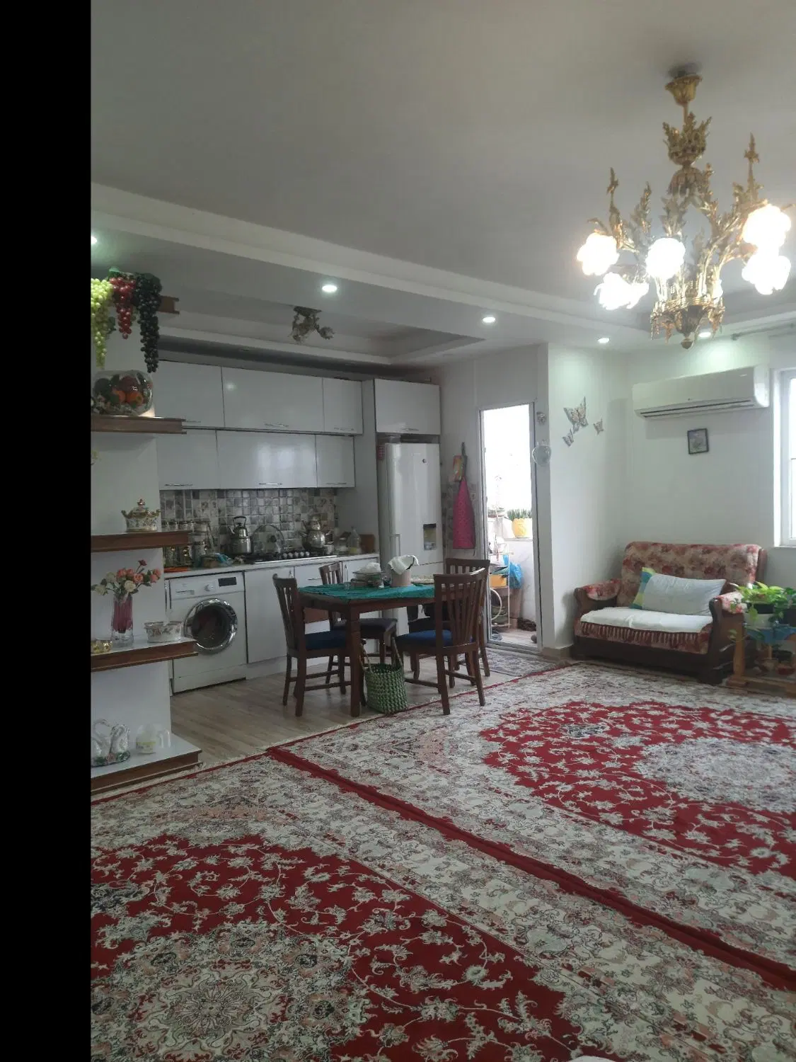 آپارتمان ۱۰۰ متری