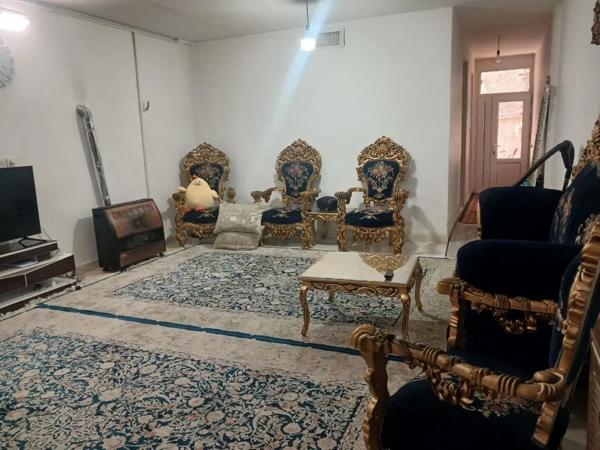 ۹۰ متری دوخواب_قولنامه _ همکف _ مسکن خزایی _