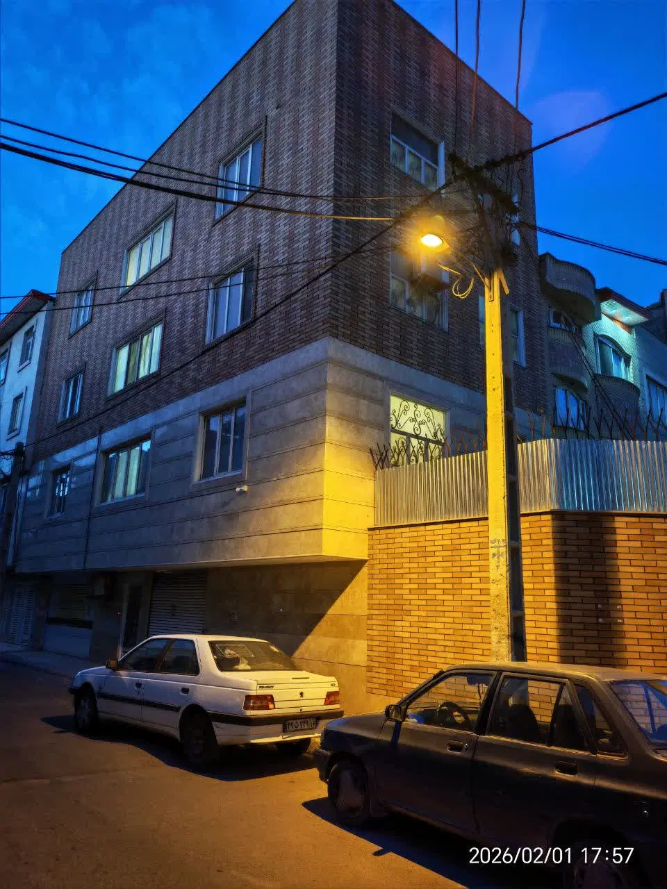 آپارتمان ۹۵متری تک واحدی