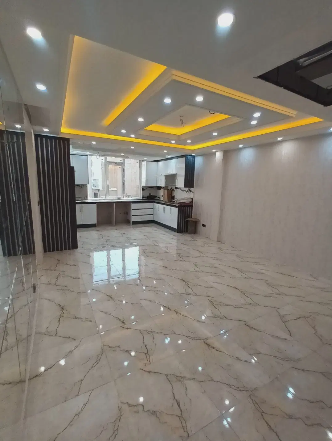آپارتمان۸۰متر_فول امکانات.نوساز_فروشنده واقعی