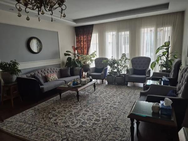 آپارتمان ۱۳۵ متر _ ۳ خواب _ هروی