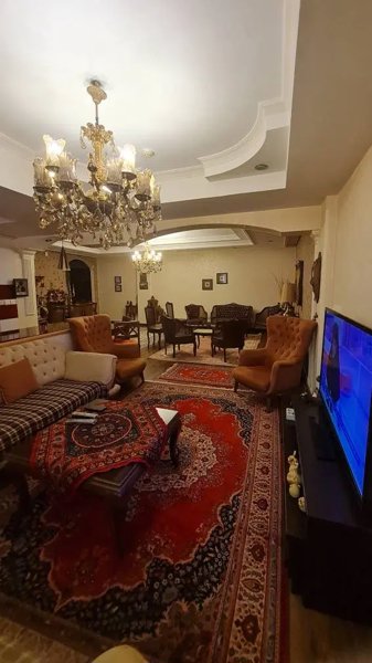فروش آپارتمان ۱۹۳ متری سه خواب کوی لاله