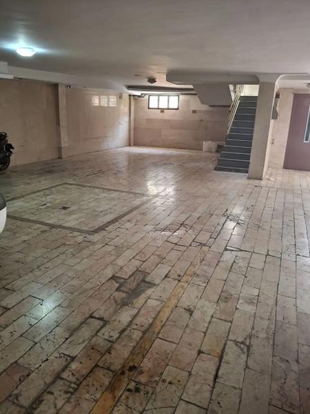 آپارتمان ۷۹ متری دوخوابه پارکینگ‌دار خیابان فرزانه