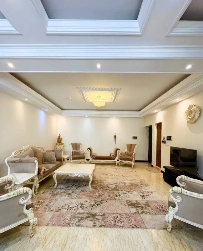 بلوار فردوس غرب 70متر ۲ خوابه