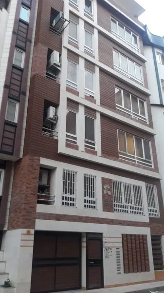 آپارتمان ۱۰۰ متری خوش نقشه
