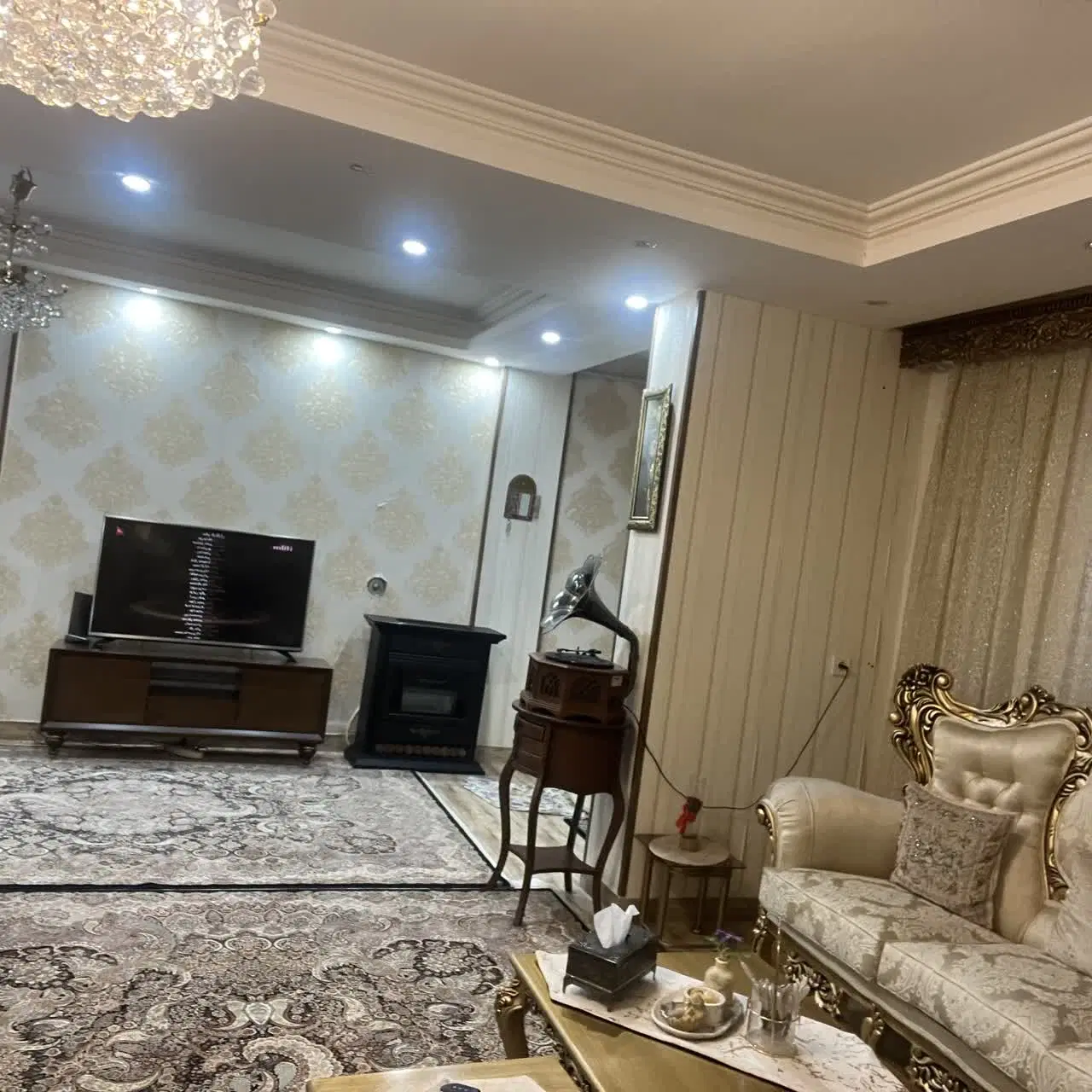 آپارتمان ۱۱۷ متری بر اصلی ملل