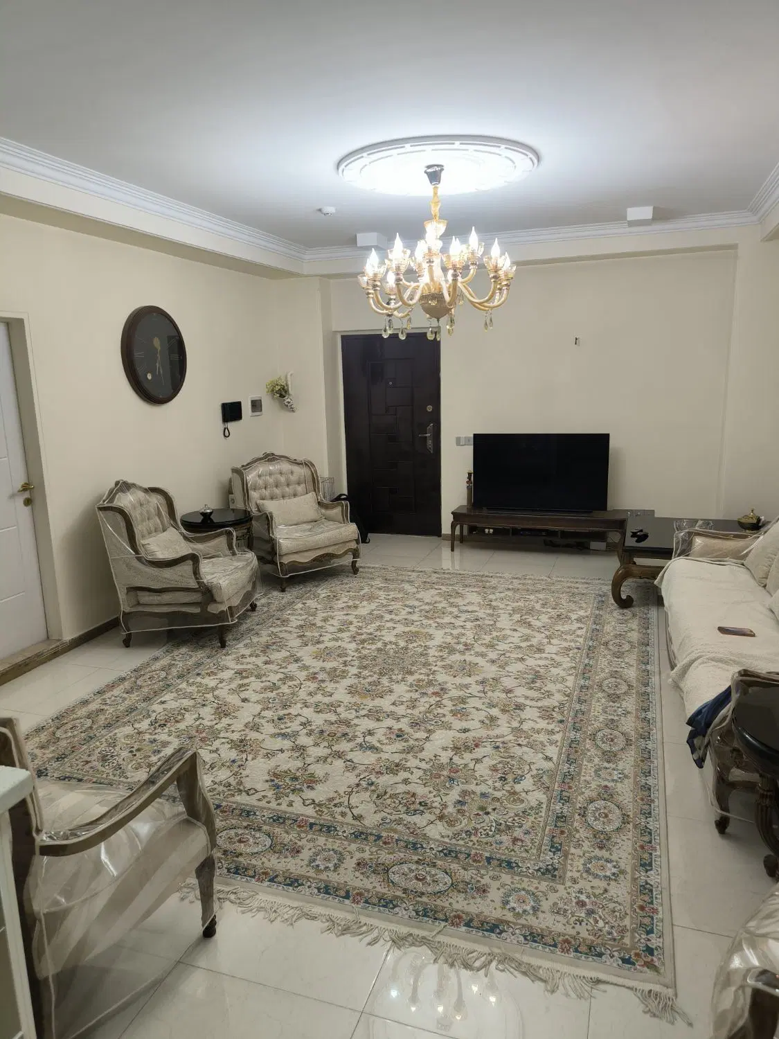 ۶۵ متر فول بازسازی _ نزدیک سه راه شریعتی