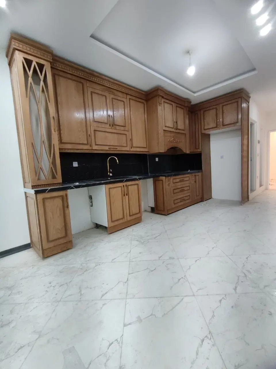 ۱۲۰متر پارکینگ اختصاصی تکواحدی دونبش نورگیر بینظیر