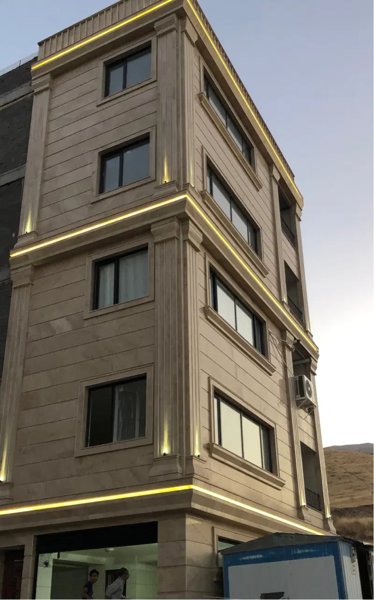 آپارتمان ۱۸۰ متر مفید شهرک وحدت
