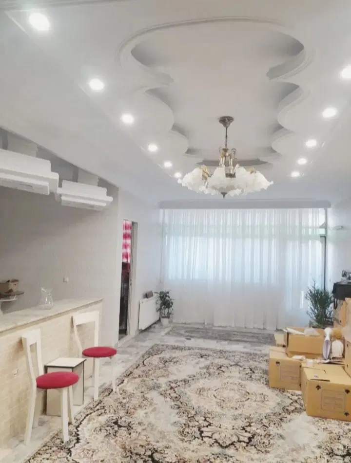 اجاره ۱۲۵ متری طبقه دوم تک واحدی