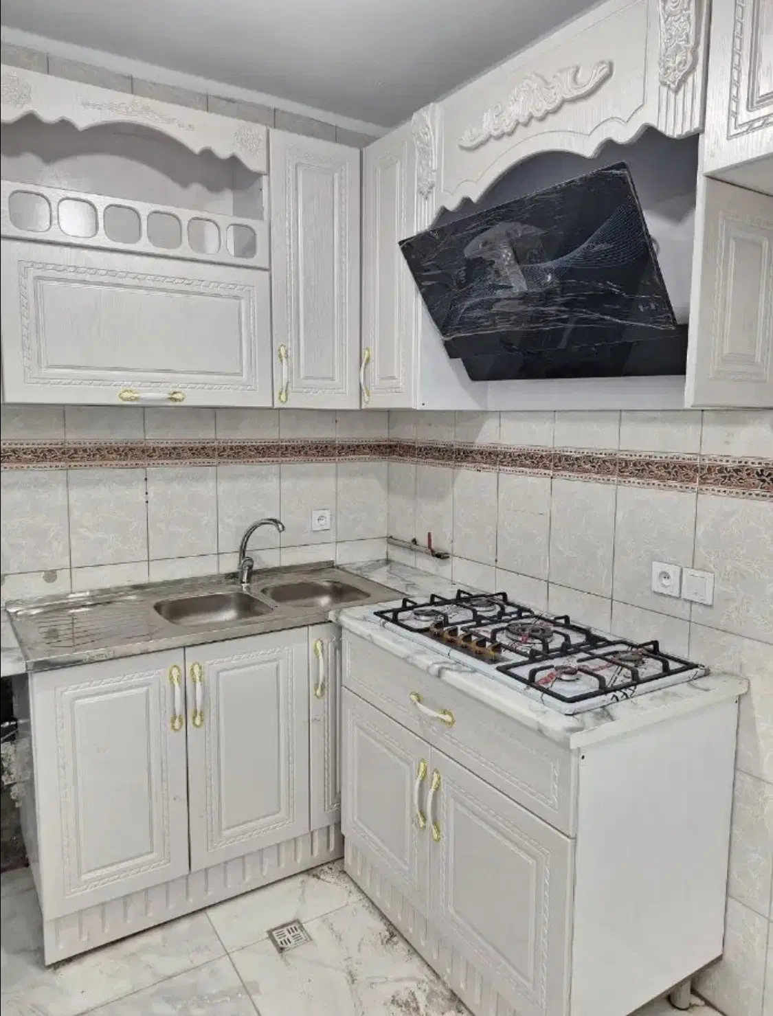 اجاره مسکونی بلوار فردوس غرب شقایق