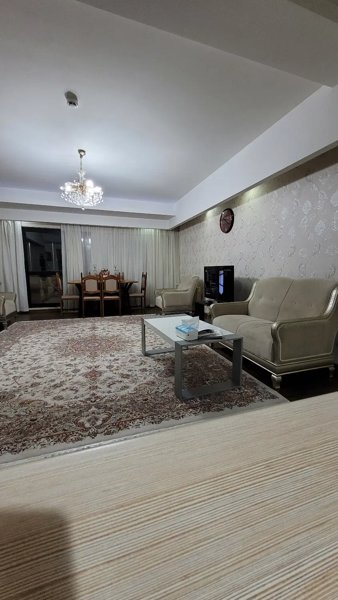 135 متر سپیدار_سه خواب_ دانشکده