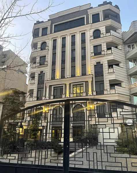 برج باغ ۱۴۵متری کلیدنخورده دوپارکینگ