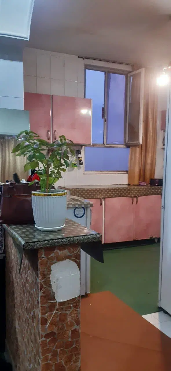 واحد تک خواب ۷۰ متر و نیم شهرک