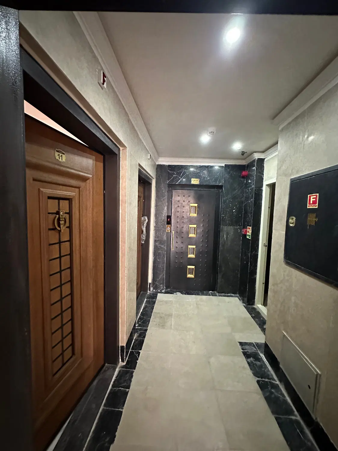 اپارتمان ۸۰ متری