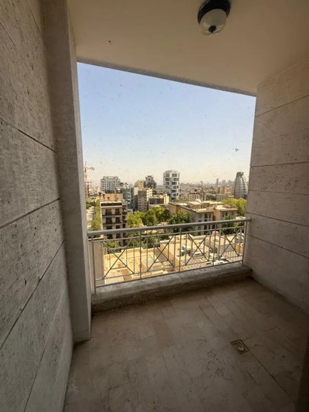 202متر * نیاوران «۱۲متر تراس» بدون مشرف*