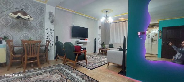 واحد 72 متری نزدیک  خیابان اصلی