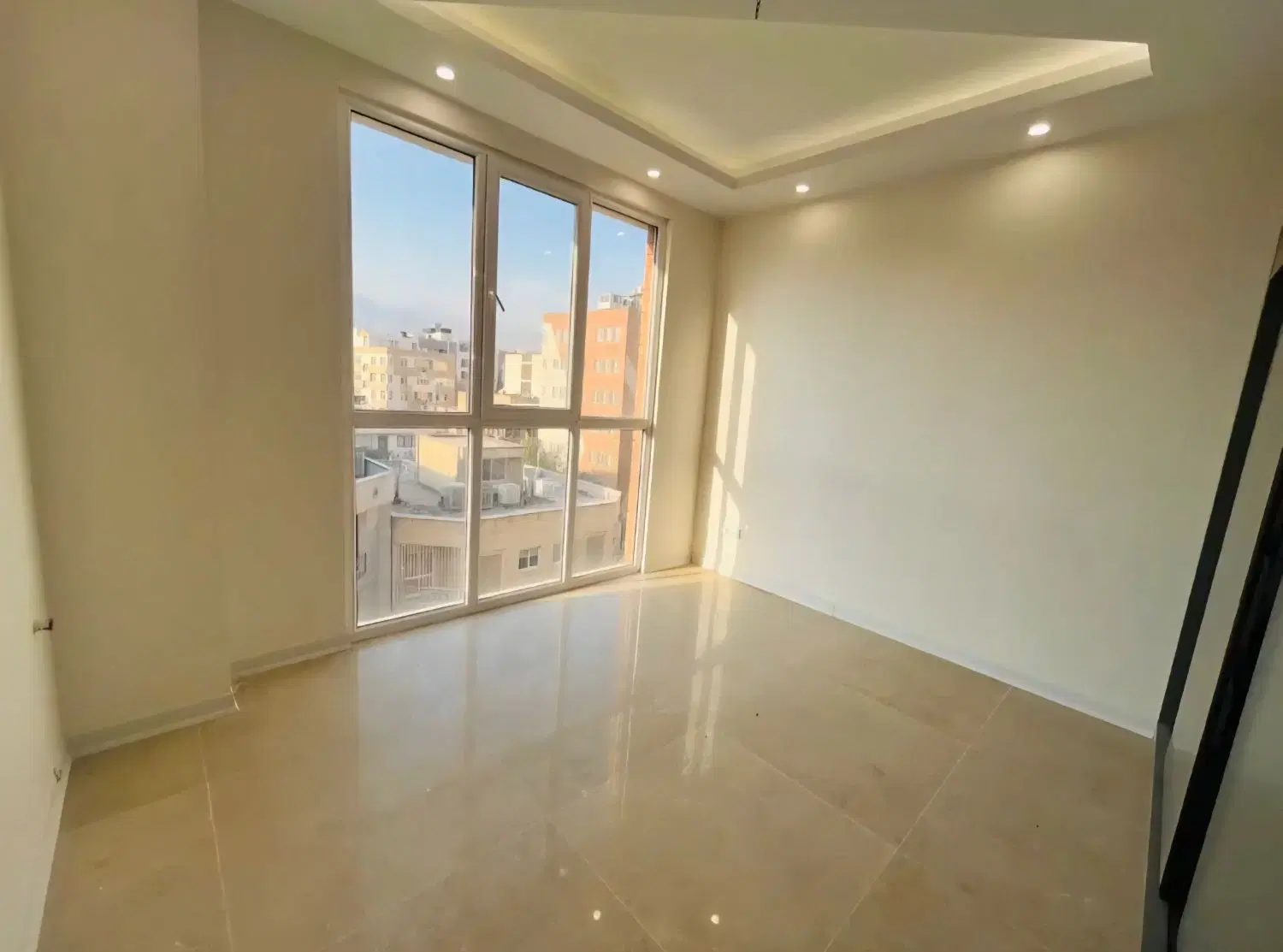 ۹۵ متر ۲خواب خردمند شمالی