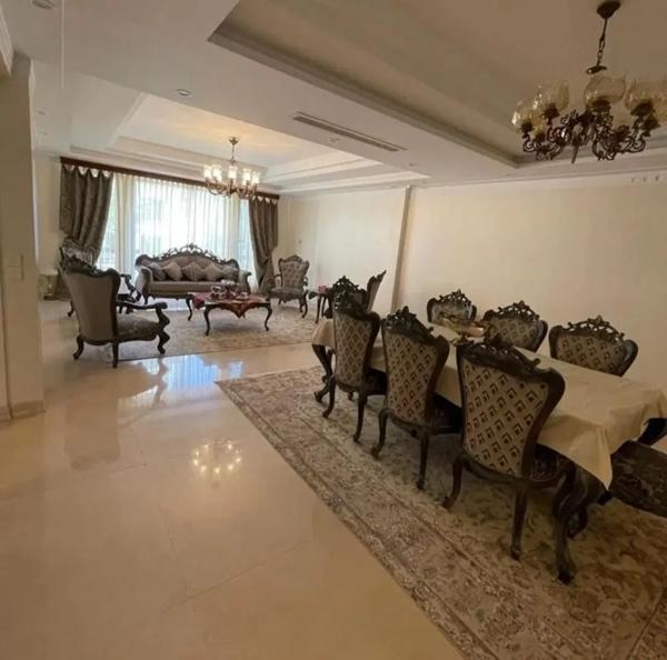 سعادت آباد ۱۴۰ متر_بالای کاج_بازسازی شده